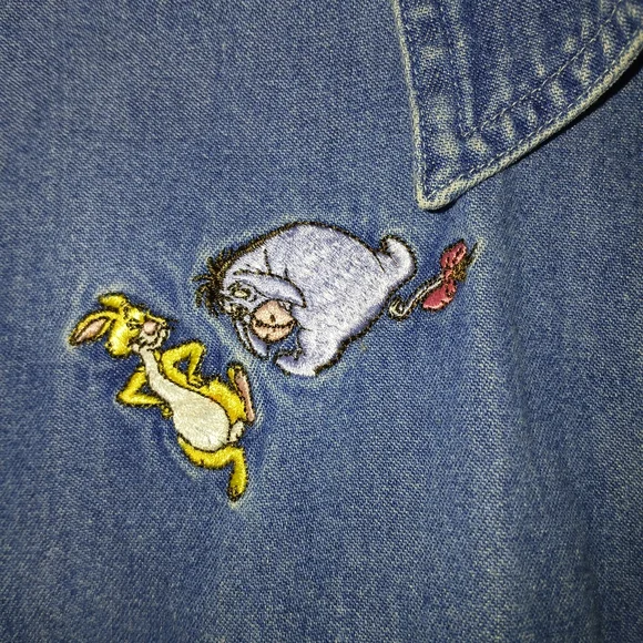 Disney Denim Long Sleeve Buttonup Shirt Size L Winnie The Pooh - Picture 5 of 8